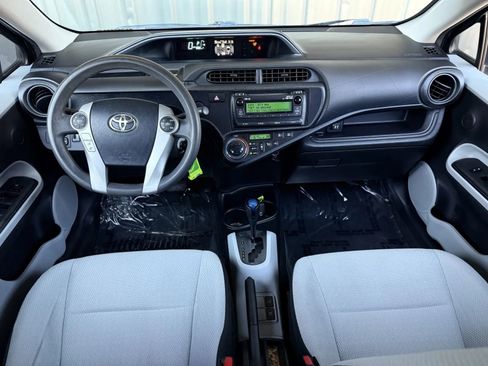 Used 2014 Toyota Prius C One image 18