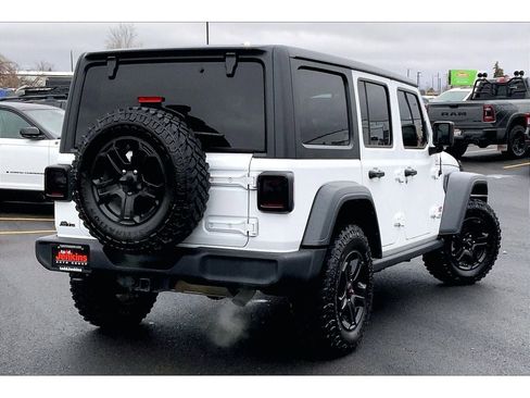 Used 2018 Jeep Wrangler Unlimited Sport S image 14