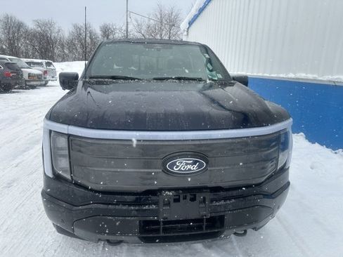 Used 2024 Ford F150 Lightning Lariat image 3