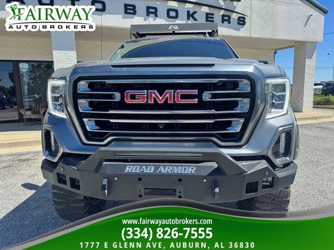 Used 2021 GMC Sierra 1500 AT4 w/ AT4 Premium Package AWD/4WD image 3