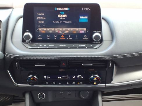 Certified 2021 Nissan Rogue SV image 25