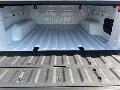 New 2026 GMC Sierra EV Elevation image 27