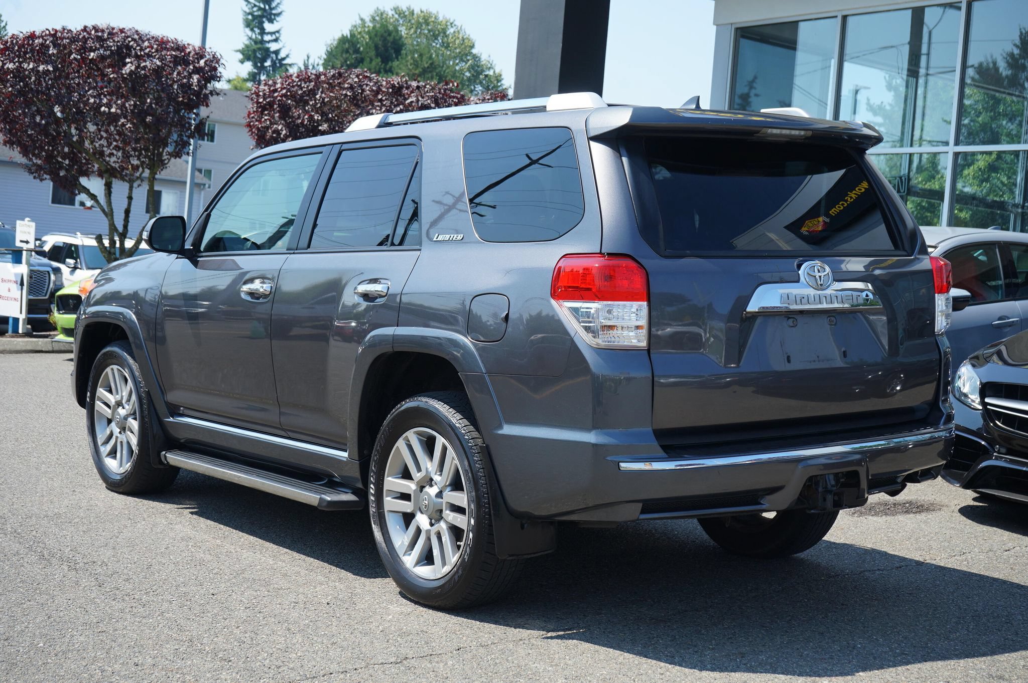 Used 2013 Toyota 4Runner Limited AWD/4WD image 3