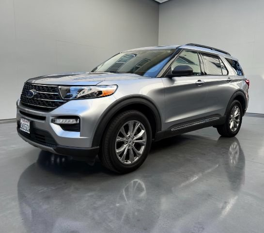 Used 2020 Ford Explorer XLT w/ Equipment Group 202A AWD/4WD image 1