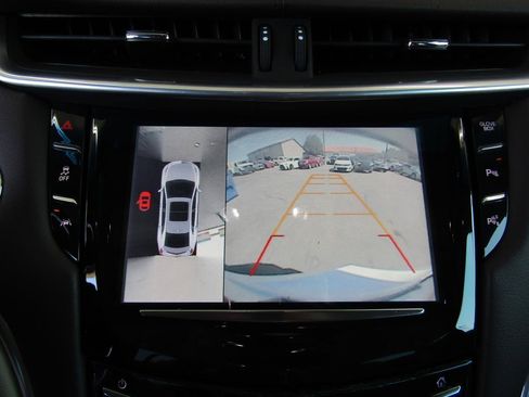 Used 2016 Cadillac XTS Premium FWD image 18