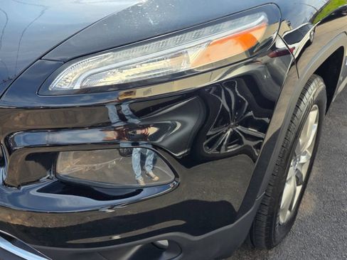 Used 2018 Jeep Cherokee Limited AWD/4WD image 42