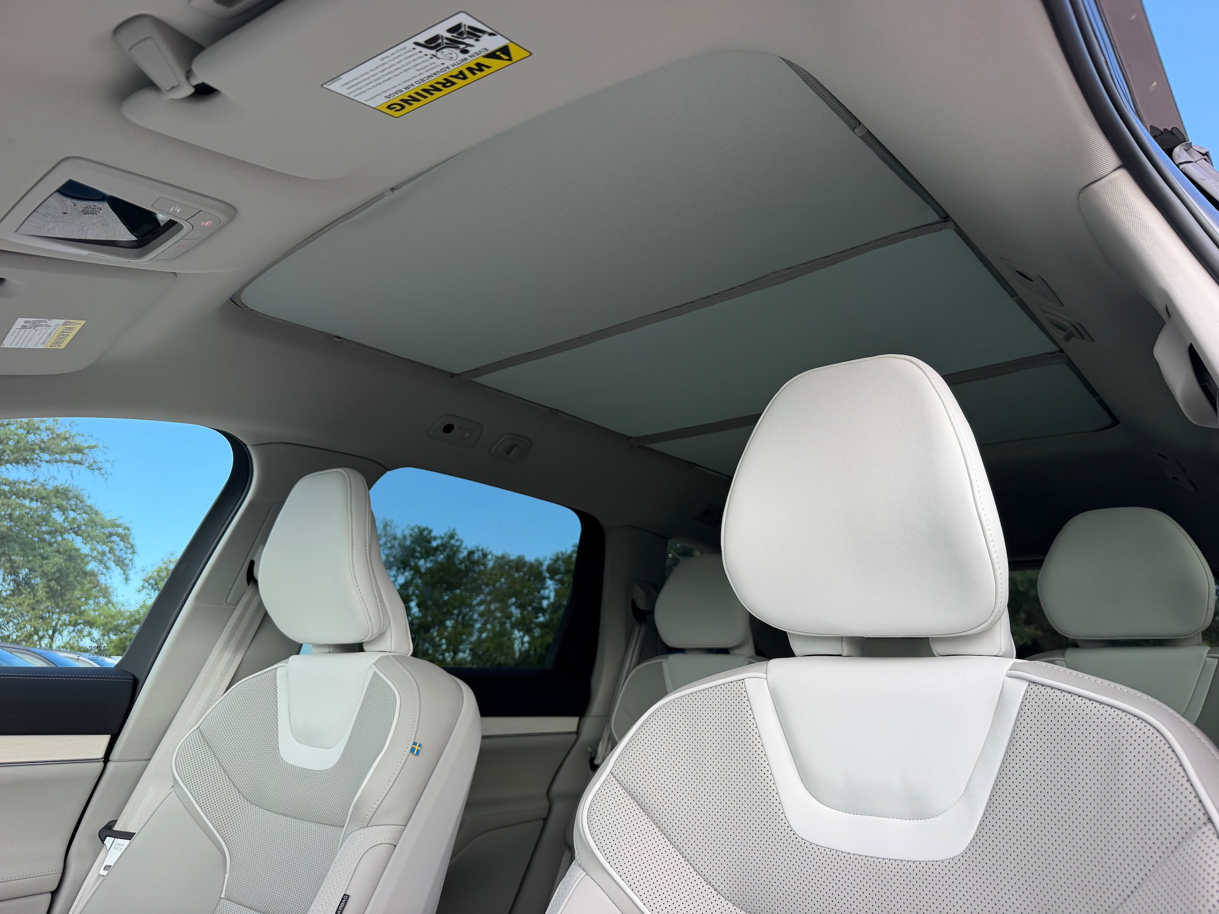 Certified 2025 Volvo EX90 Plus AWD/4WD image 25