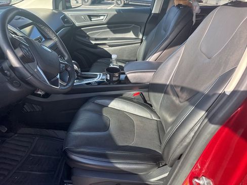 Used 2018 Ford Edge Titanium w/ Equipment Group 301A image 10