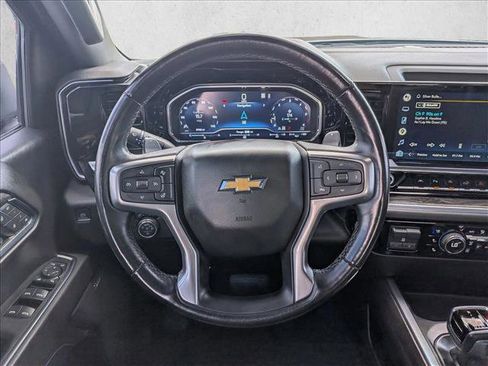 Used 2022 Chevrolet Silverado 1500 LTZ w/ Z71 Off-Road Package AWD/4WD image 13