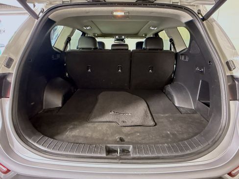 Used 2020 Hyundai Santa Fe SEL AWD/4WD image 35