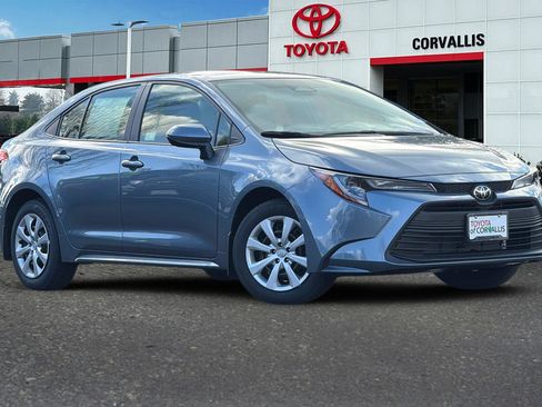 New 2026 Toyota Corolla LE image 2