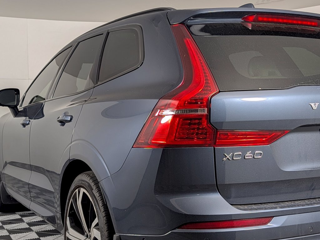 Used 2024 Volvo XC60 B5 Ultimate w/ Climate Package AWD/4WD image 15