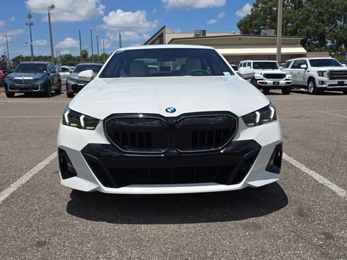 New 2026 BMW 530i xDrive w/ M Sport Package image 3