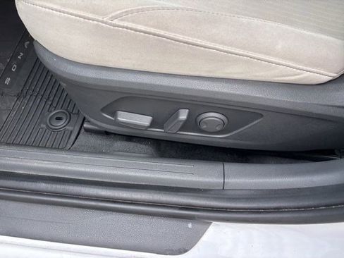 Used 2023 Hyundai Sonata SEL FWD image 12
