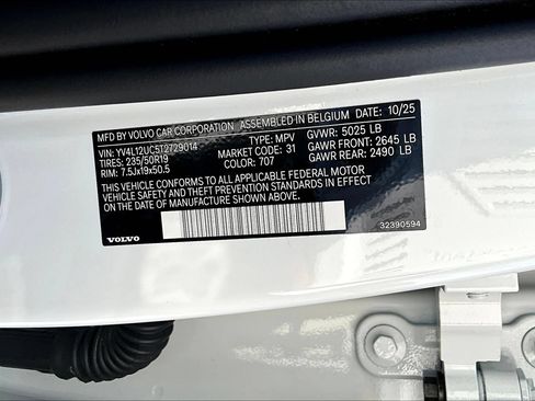 Used 2026 Volvo XC40 B5 Plus AWD/4WD image 22