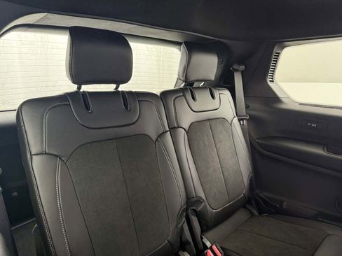 New 2025 Jeep Grand Cherokee L Laredo image 29