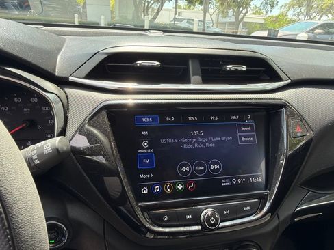 Used 2023 Chevrolet TrailBlazer LT w/ Convenience Package FWD image 7