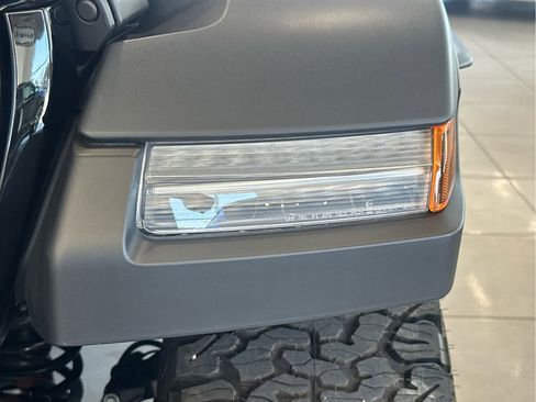 New 2025 Jeep Wrangler Rubicon w/ XTREMEE 35" Tire Package image 7