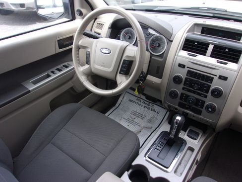 Used 2009 Ford Escape 4WD Hybrid image 21