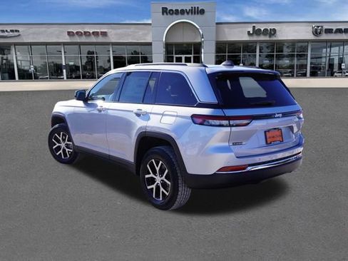 New 2025 Jeep Grand Cherokee Limited w/ Trailer Tow Package image 5