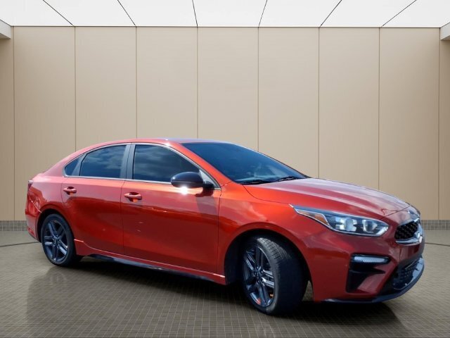 Used 2021 Kia Forte GT-Line w/ GT-Line Premium Package FWD image 4