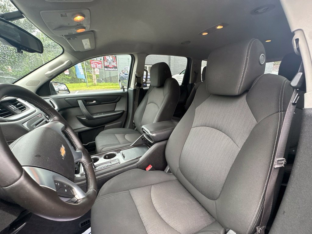 Used 2015 Chevrolet Traverse LT AWD/4WD image 28