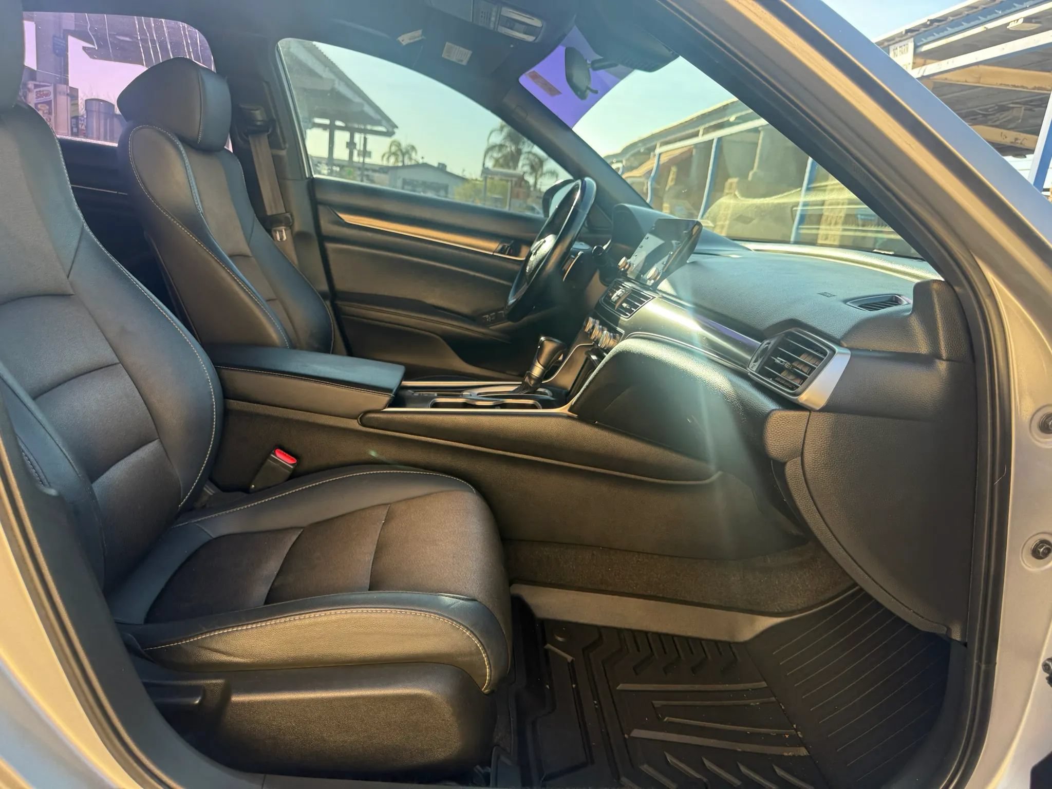 Used 2020 Honda Accord Sport image 15
