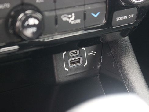 Used 2023 Jeep Compass Limited AWD/4WD image 25