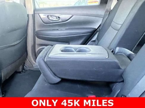 Used 2018 Nissan Rogue SV image 13