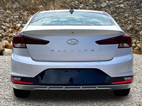 Used 2019 Hyundai Elantra SEL FWD image 4