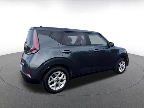Used 2025 Kia Soul LX w/ LX Technology Package FWD image 15