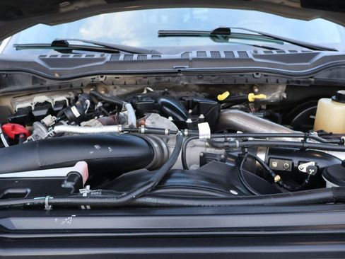 Used 2018 Ford F250 Lariat w/ Lariat Value Package AWD/4WD image 18