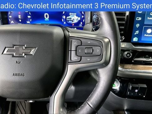 Certified 2022 Chevrolet Silverado 1500 LT Trail Boss w/ LT Trail Boss Premium Package AWD/4WD image 17