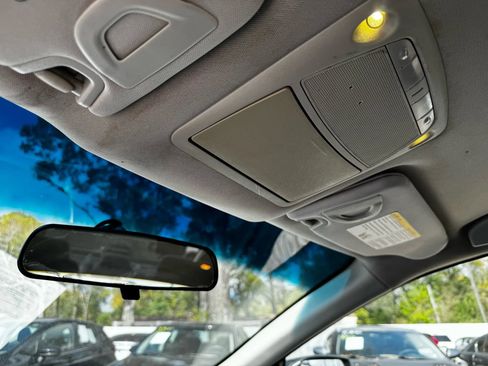 Used 2016 Nissan Altima 2.5 SR w/ LED Appearance Package image 18