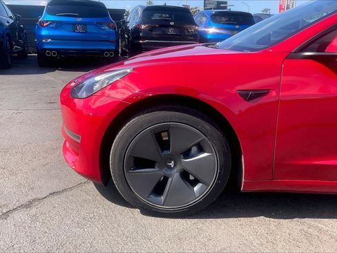 Used 2023 Tesla Model 3 Standard Range RWD image 4