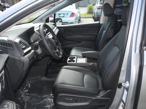 New 2026 Honda Odyssey EX-L image 3