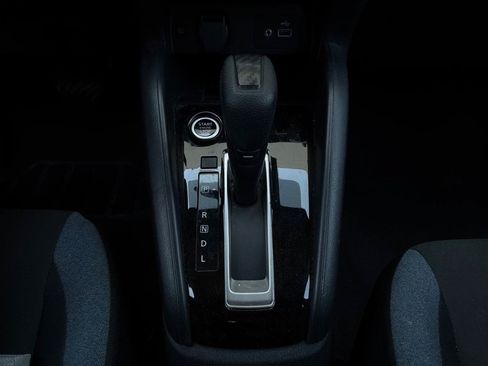 Used 2025 Nissan Versa SV w/ Trunk Package FWD image 24