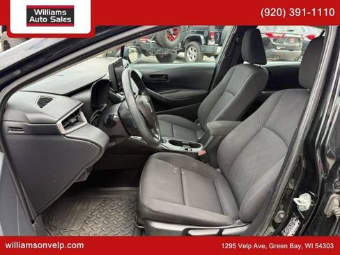 Used 2023 Toyota Corolla LE FWD image 9