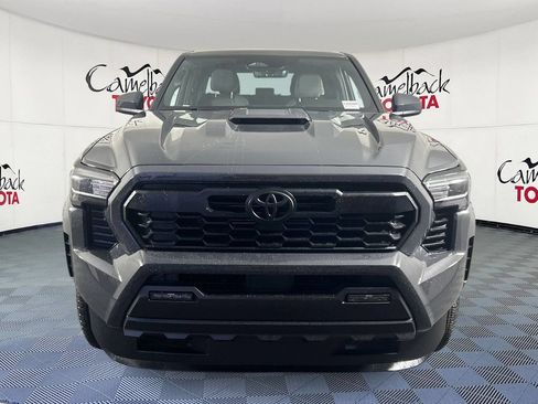 Used 2025 Toyota Tacoma TRD Sport RWD image 3