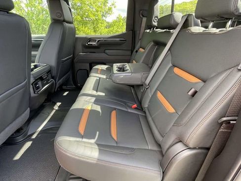 New 2026 GMC Sierra 1500 AT4 w/ AT4 Premium Package AWD/4WD image 12