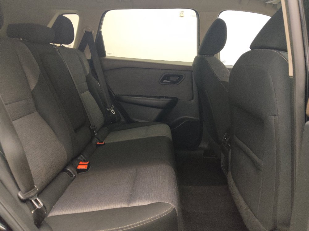 Used 2021 Nissan Rogue S FWD image 19