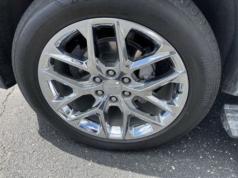 Certified 2024 GMC Yukon Denali Ultimate image 34