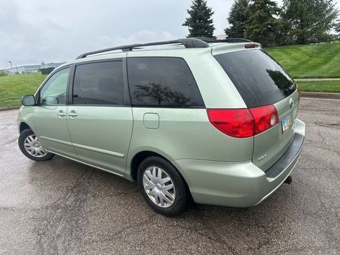 Used 2008 Toyota Sienna CE image 3