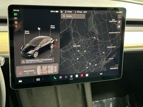 Used 2023 Tesla Model Y Long Range image 23
