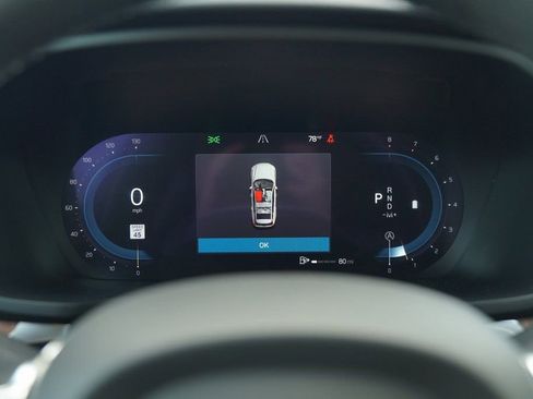 Used 2024 Volvo V60 B5 Cross Country Plus image 15