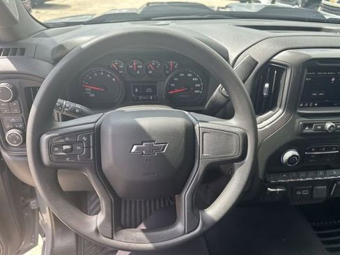 Used 2025 Chevrolet Silverado 1500 Custom Trail Boss w/ LPO, Dark Essentials Package AWD/4WD image 15