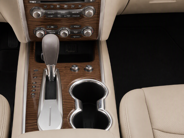 Used 2019 Nissan Pathfinder Platinum FWD image 14