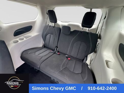 Used 2023 Chrysler Voyager LX FWD image 26