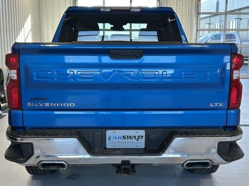Used 2022 Chevrolet Silverado 1500 LTZ w/ Z71 Off-Road Package image 4