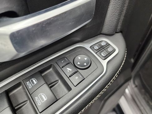 Used 2024 RAM 2500 Big Horn w/ Night Edition image 40